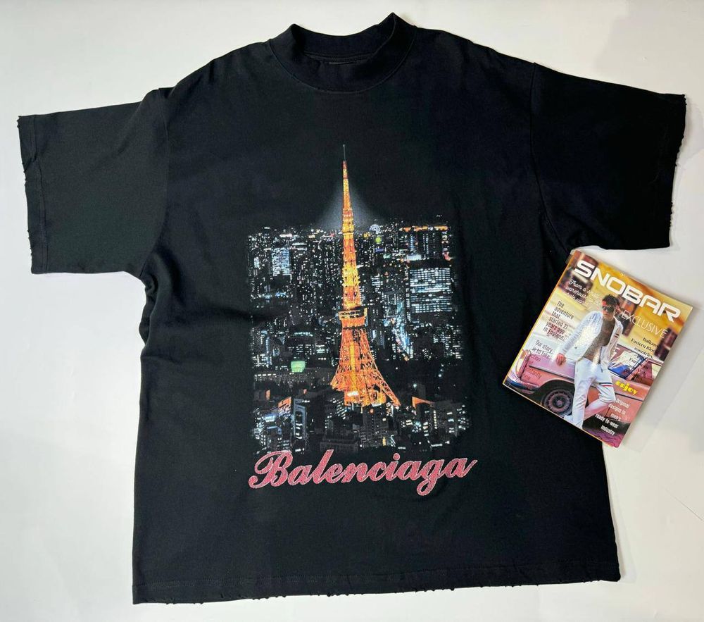Футболка Balenciaga