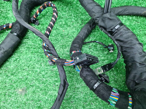 Проводка салонная Hongqi HS5 (2023-н.в.)