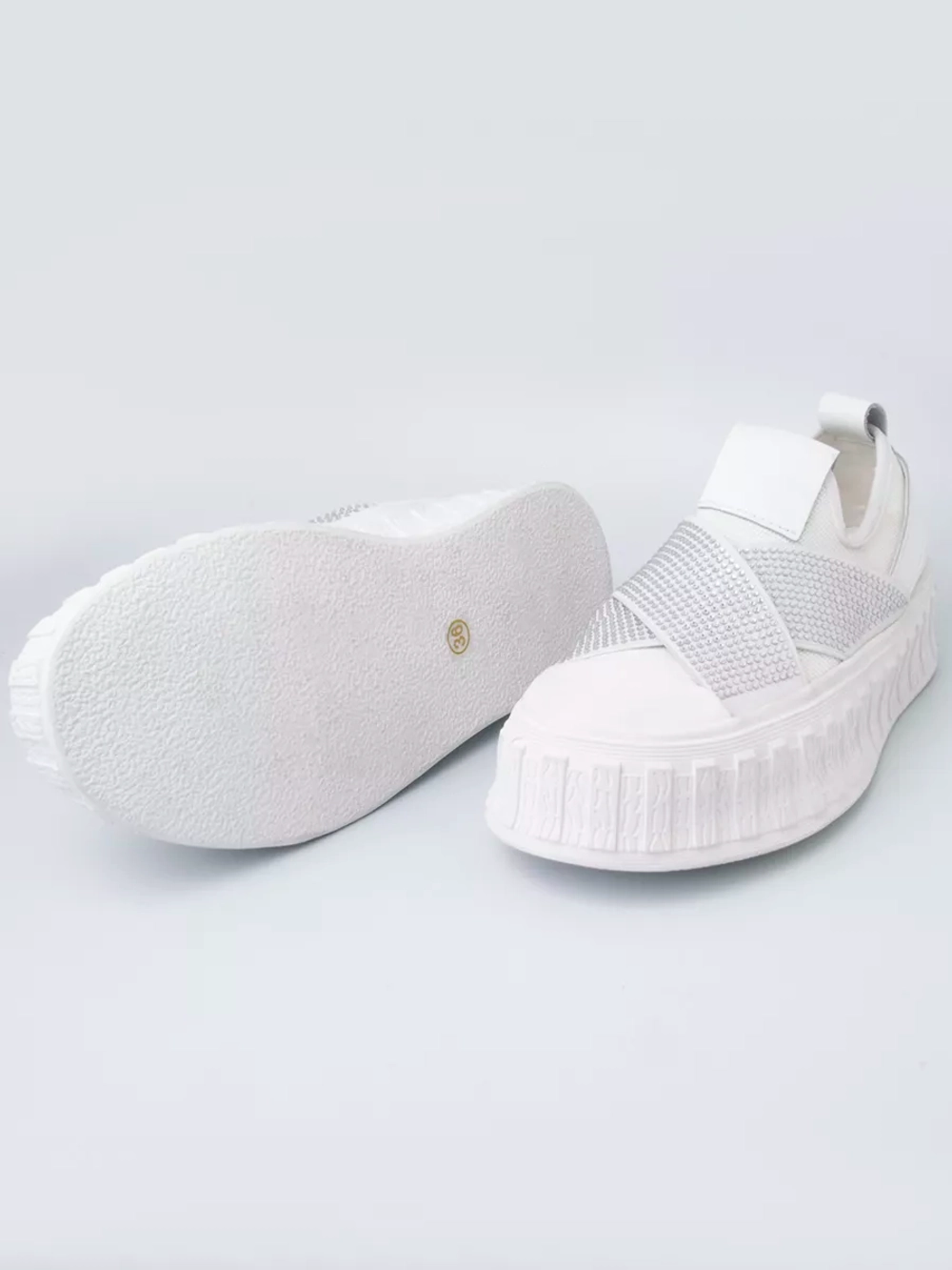 Кроссовки нат. кожа (36-41)р. / шт. HL-73