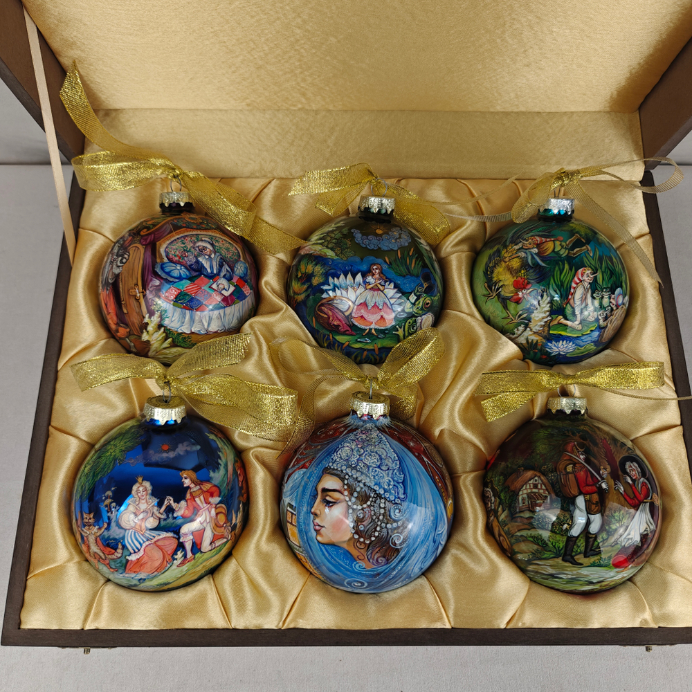 Сувенирный набор из 6-ти коллекционных ёлочных шаров " Сказки" с ручной росписью Палех