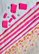 Ажурная резинка тонкая розовый неон 8 мм