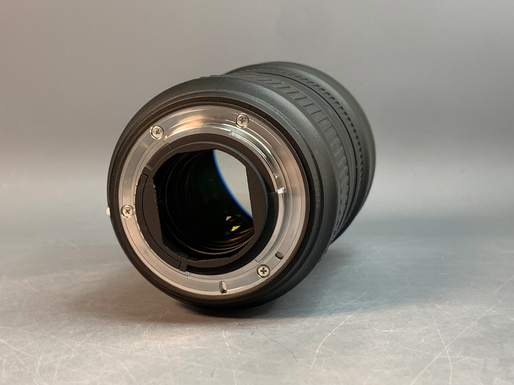 Nikon 24-70mm 2.8E ED VR AF-S Nikkor в состоянии нового