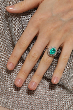 Кольцо вечернее, крупный зеленый камень, серебро