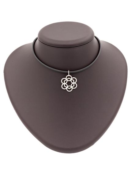 Подвеска Таттва Воздуха Вайю из серебра на постаменте