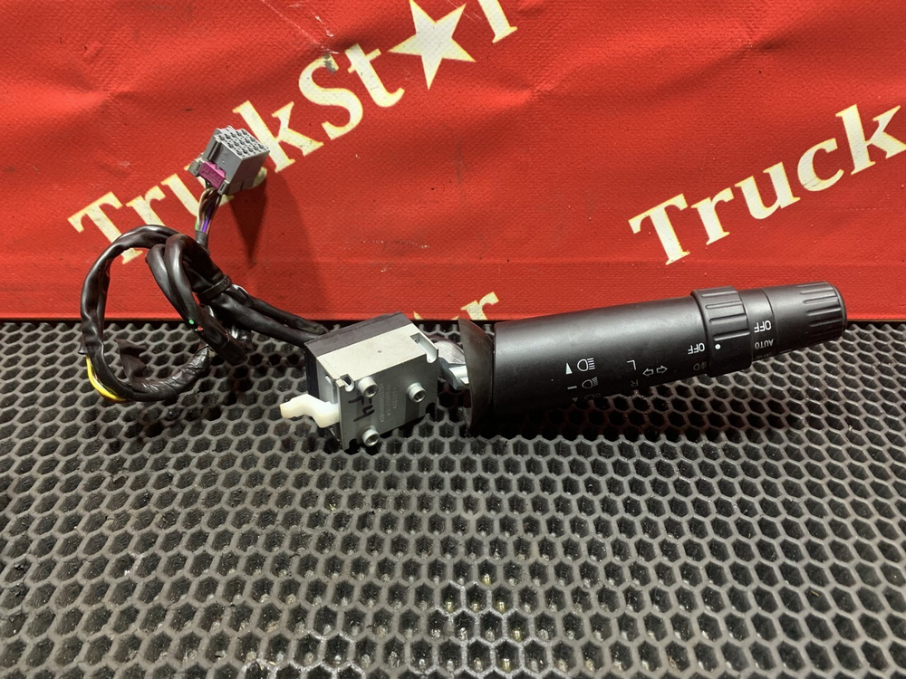 Переключатель подрулевой левый 2023г