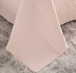 Покрывало 230x250 и 2 наволочки 50х70 Sofi De MarkO Адонис светло-розовое