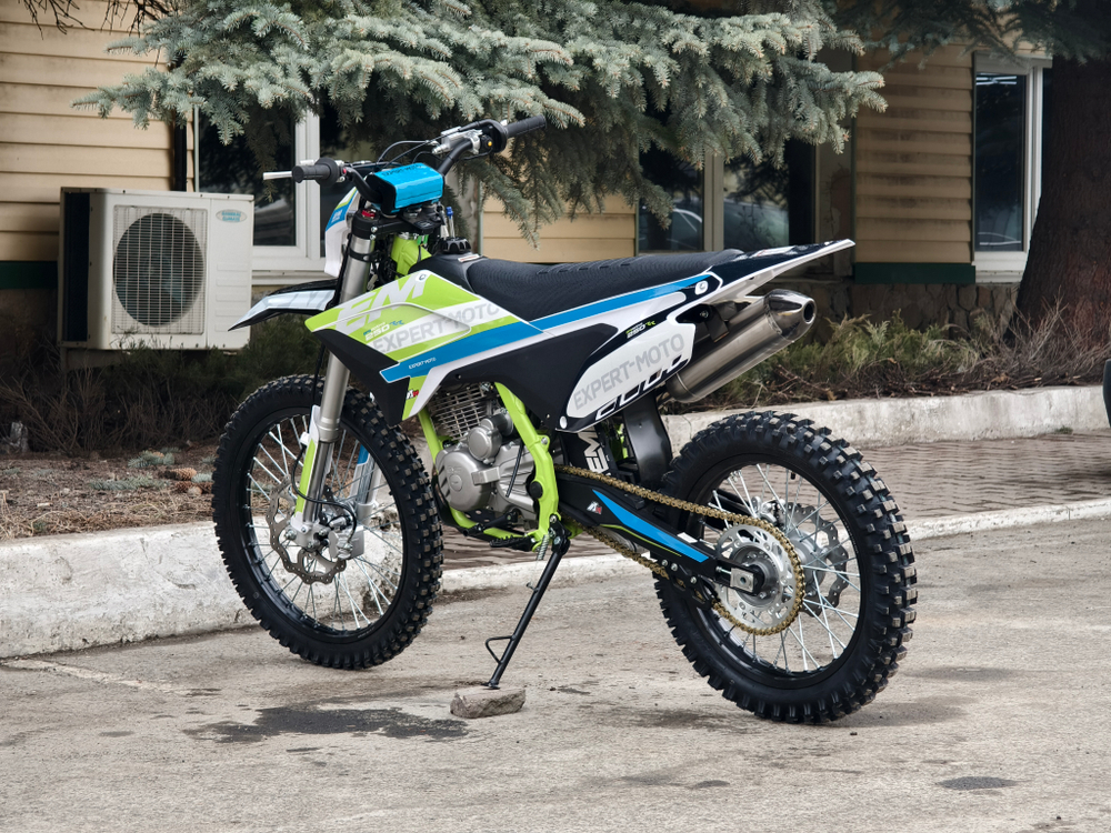 Мотоцикл кросс Apollo Thunder-250 (110/90-18)