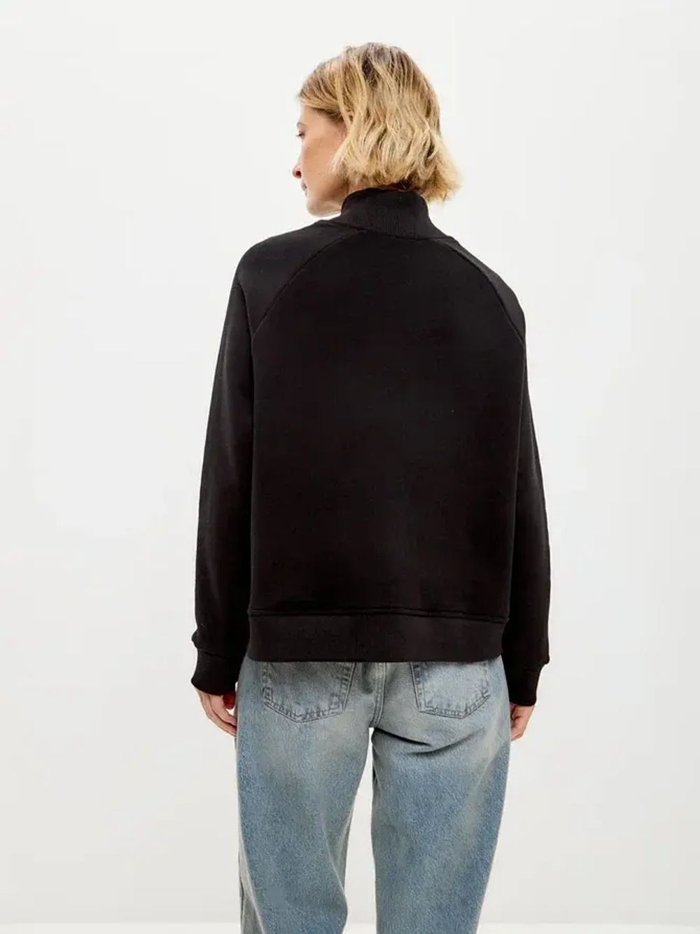 Свитер теплый с воротником свитшот