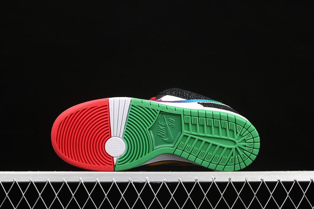 Nike SB Dunk Low What The Paul