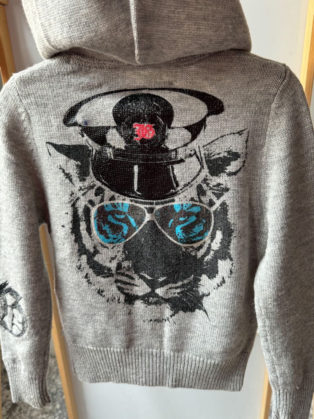 Кардиган из шерсти и кашемира John Galliano, 104