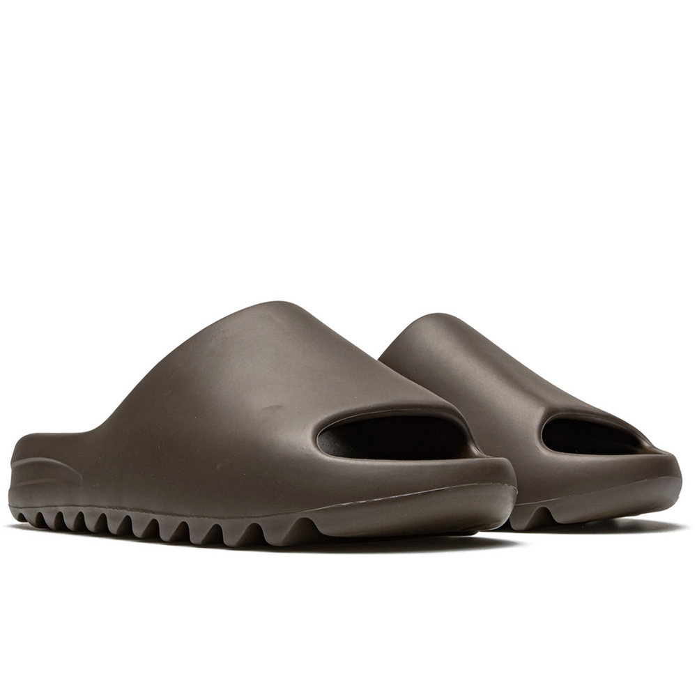 YEEZY SLIDE "SOOT"