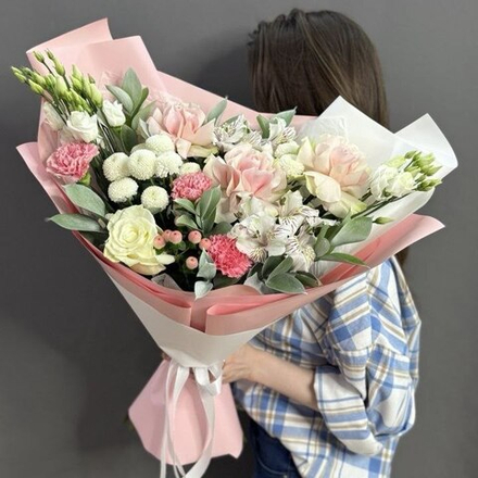 Авторский букет в розовой гамме