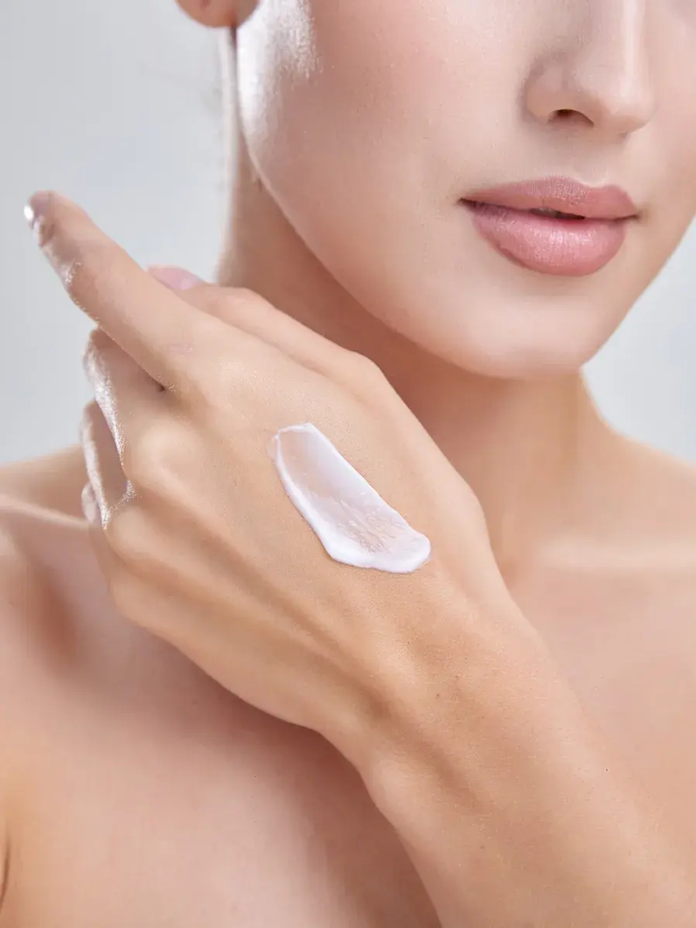 Солнцезащитный крем спф для лица и тела увлажняющий SPF50