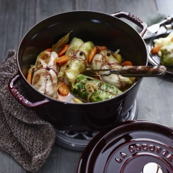 STAUB Чугунная кастрюля Cocotte 28см 5,8л черная (сорт II)