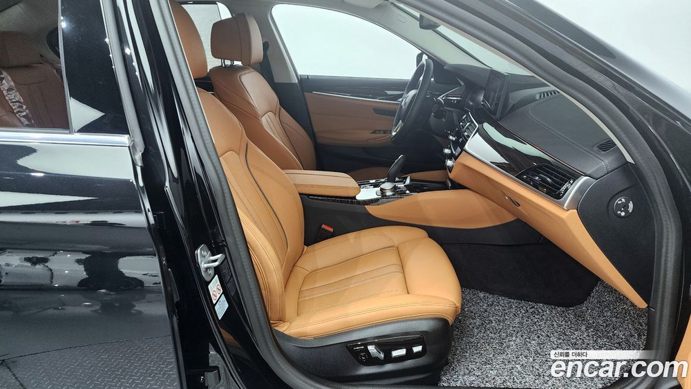 BMW 5 Series (G30) 520i Luxury (07.2023)