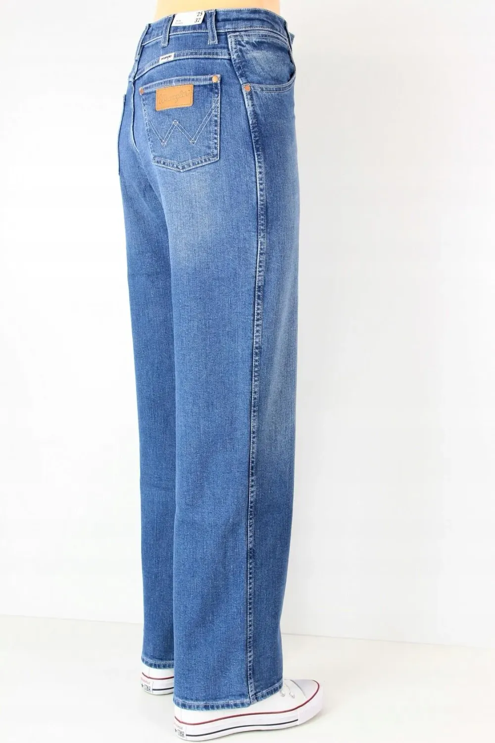 Джинсы MOM RELAXED W26MJH187