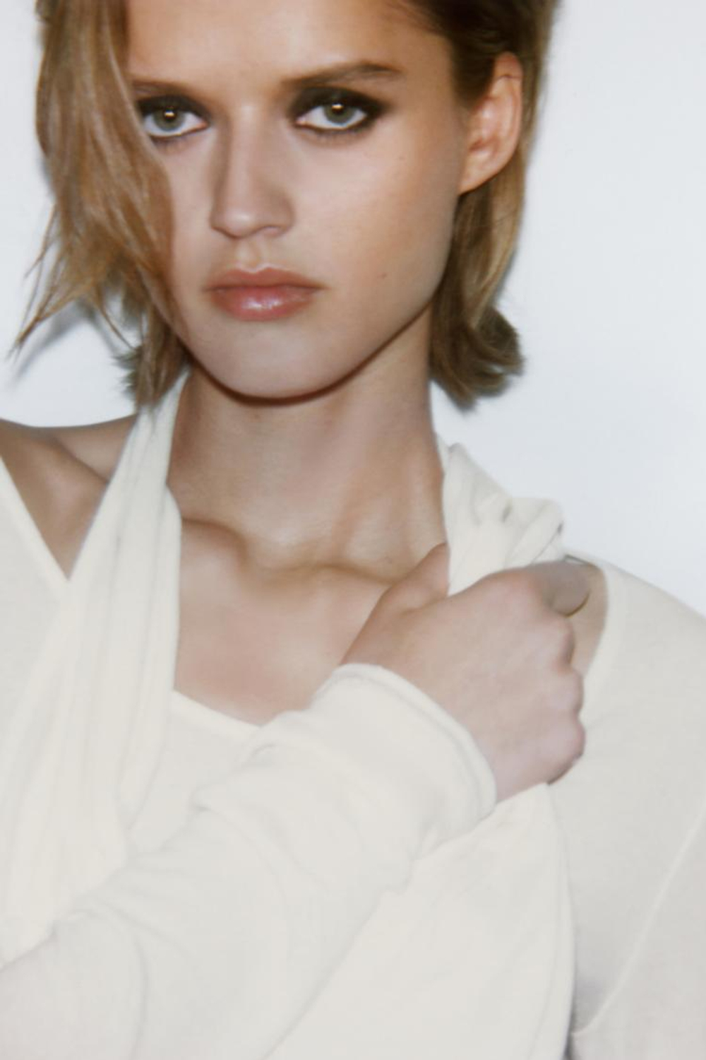 ZARA ФУТБОЛКА С ДВОЙНЫМИ ДЛИННЫМИ РУКАВАМИ, ЖЕЛТОВАТО-БЕЛЫЙ