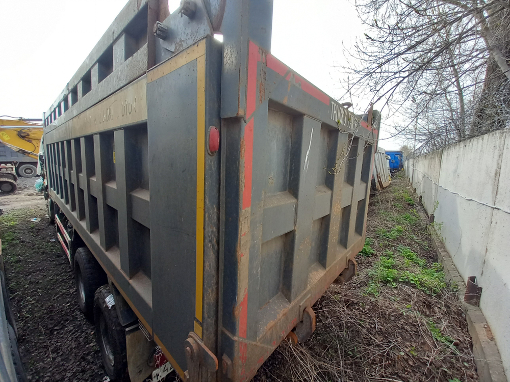 FAW J6 8x4 Самосвал СА3310Р66K24T4E5