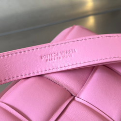 Bottega Veneta Mini Cassette 18 cm
