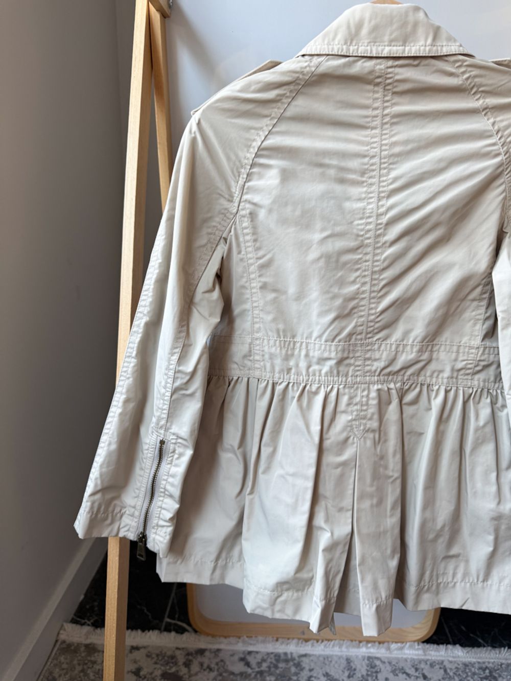 Плащ Burberry, 116