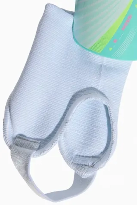 Футбольные щитки adidas Messi Match Junior - бирюзовый