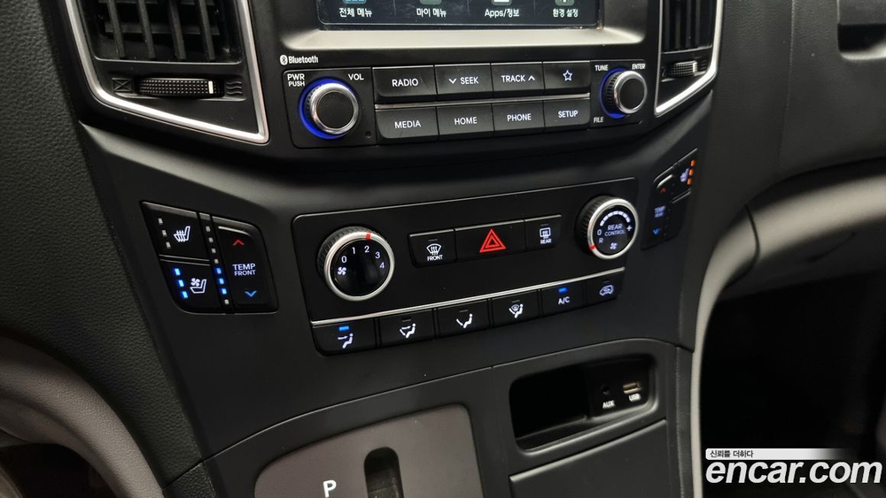 Hyundai The New Grand Starex Urban 9-и местный (10.2019)