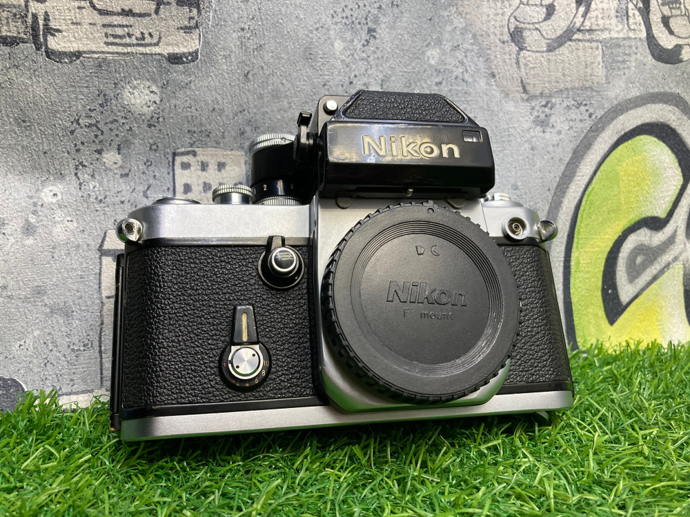 Nikon F2