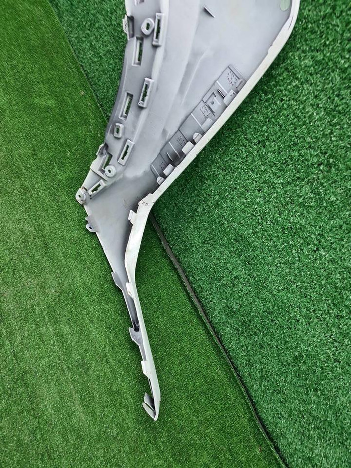 Накладка бампера левая Geely Atlas 2 (2023-н.в.)