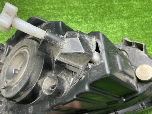 Фара правая Lada Granta (2018-н.в.) галоген