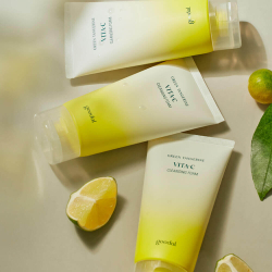 GOODAL GREEN TANGERINE VITA C CLEANSING FOAM Осветляющая пенка для умывания с танжерином 150 мл