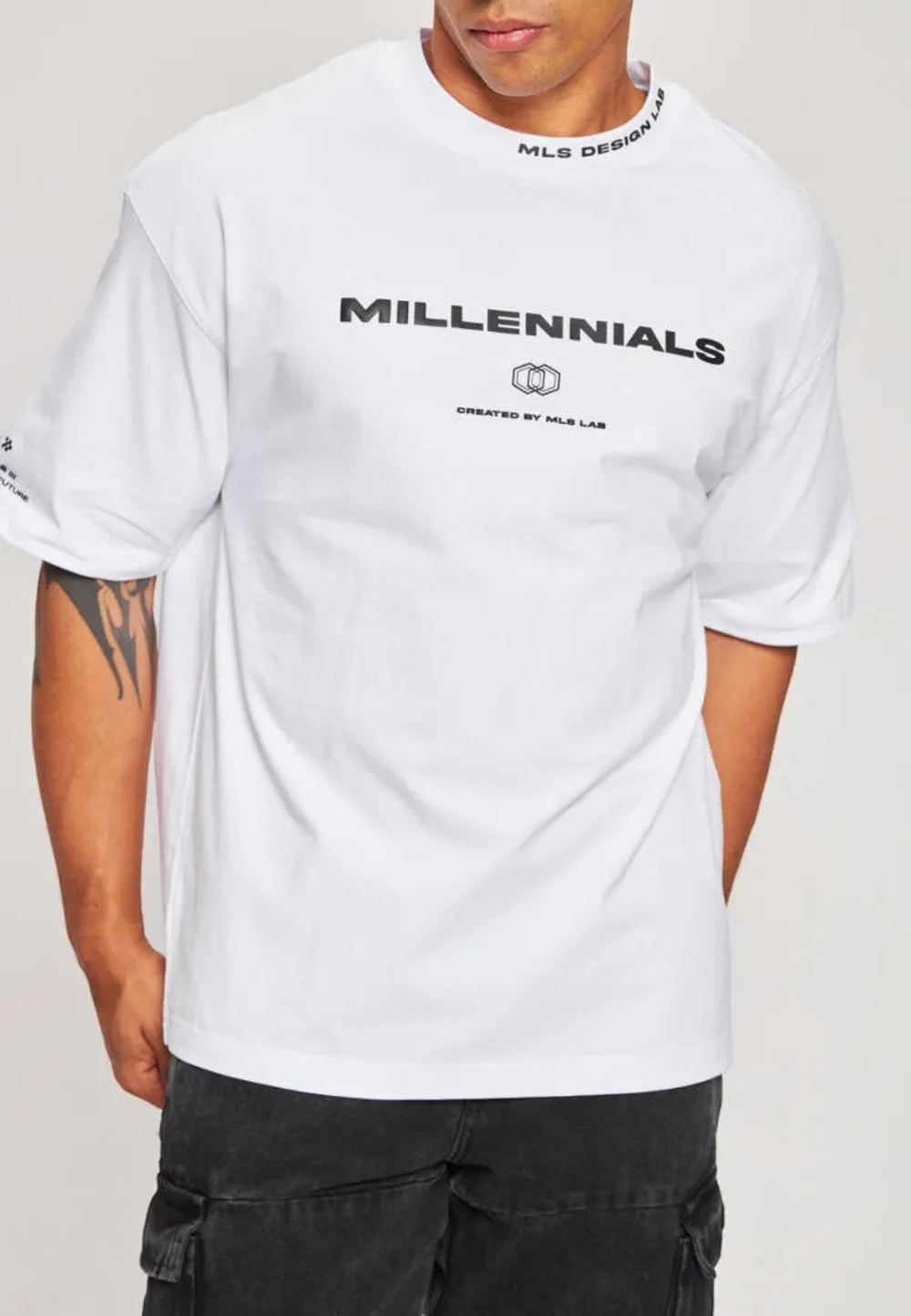 Футболка MILLENNIALS WHITE