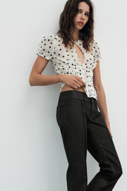 ZARA ДЖИНСЫ TRF С НИЗКОЙ ПОСАДКОЙ И ВОЩЕНЫМ ПОКРЫТИЕМ, ШОКОЛАДНЫЙ