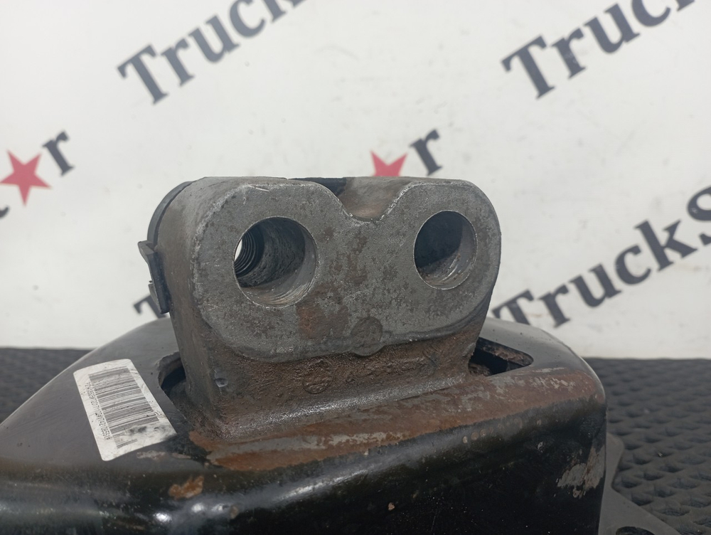 Подушка двигателя задняя 2017г.