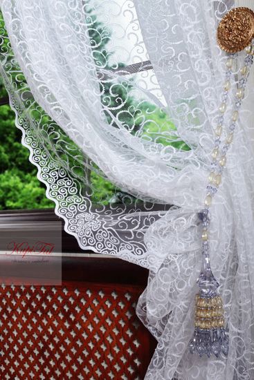 Тюль сетка с вышивкой Веточки-T (белый)