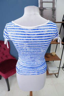 Футболка в полоску синяя 42-44 размер