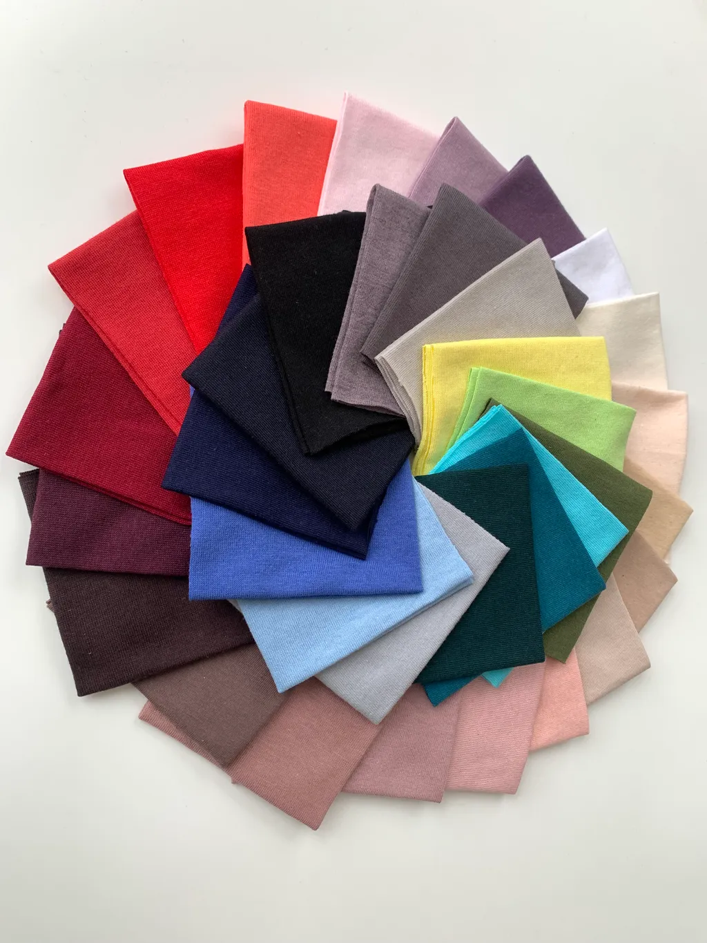 Как выбрать ткань для ластовицы: сравнение материалов