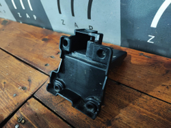 Кронштейн решетки радиатора Kia Sportage 5 (NQ5) 21-нв Б/У Оригинал 86358P1EA0