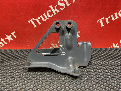 Кронштейн бампера левый 2019г