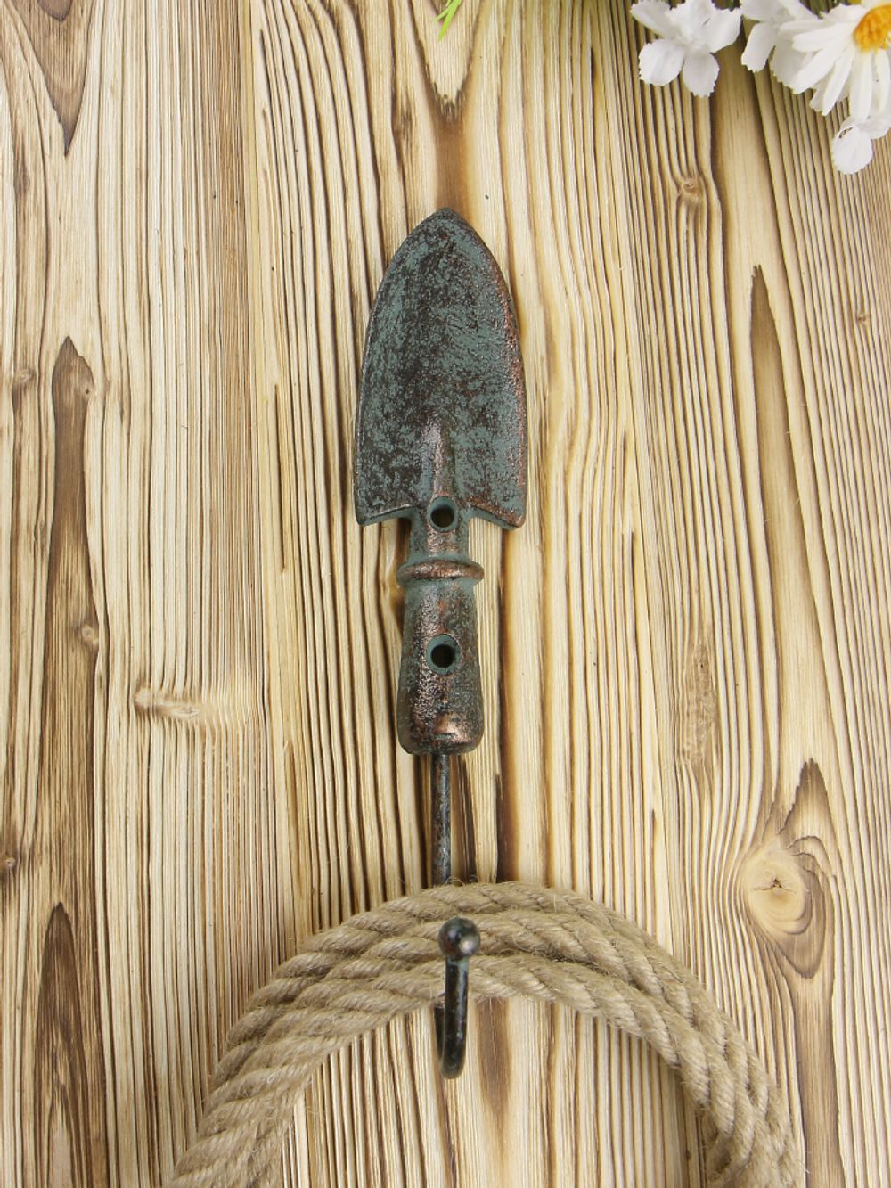 Iron Garden Крючок настенный Совок