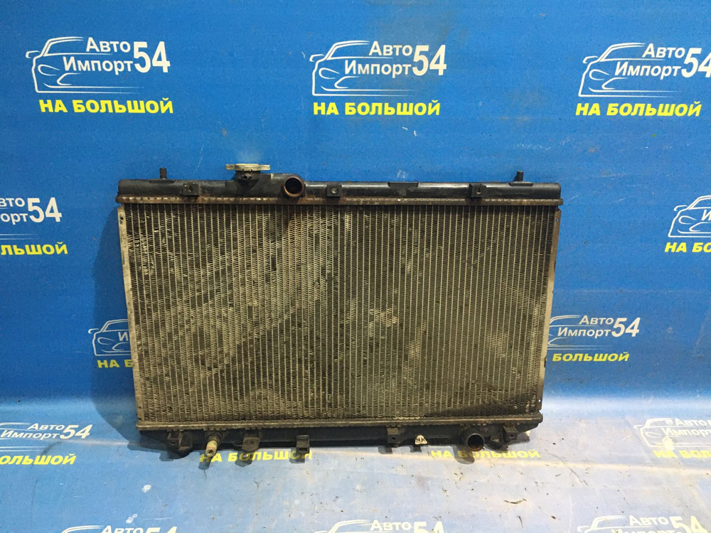 Радиатор двигателя TOYOTA CAMRY 1992