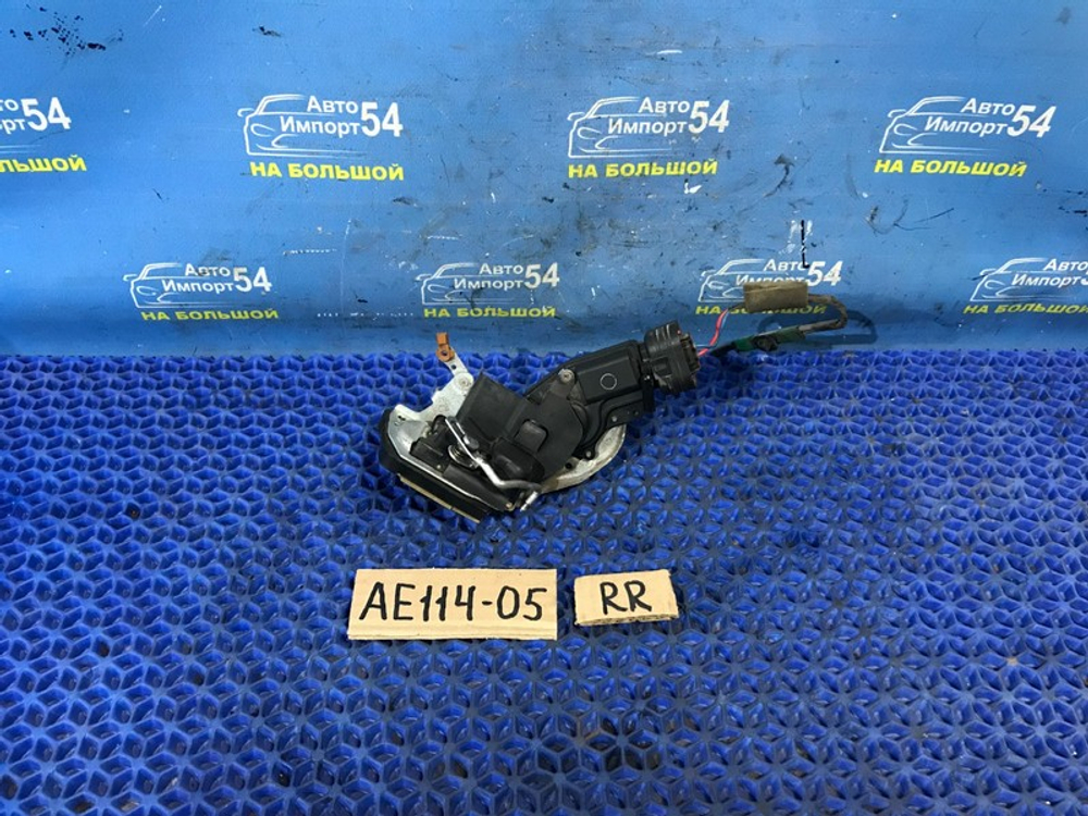 Замок двери задней правой TOYOTA SPRINTER 1999