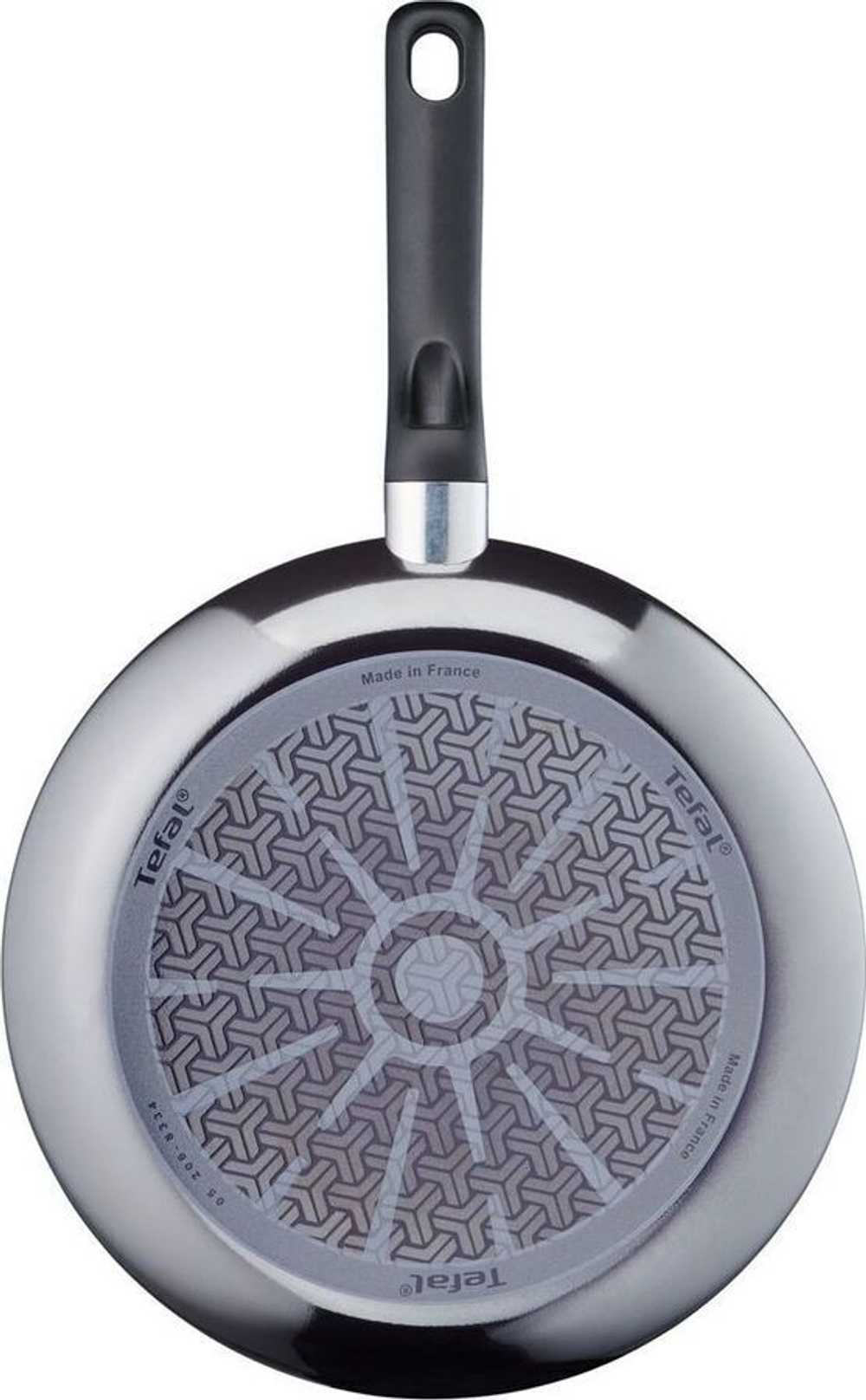 Сковорода Tefal Resist 24 см D5160432