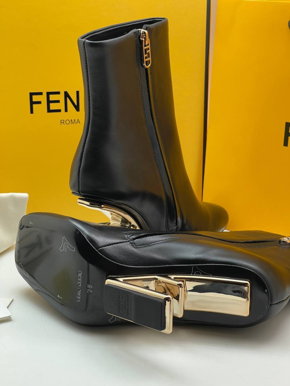 Ботильоны Fendi