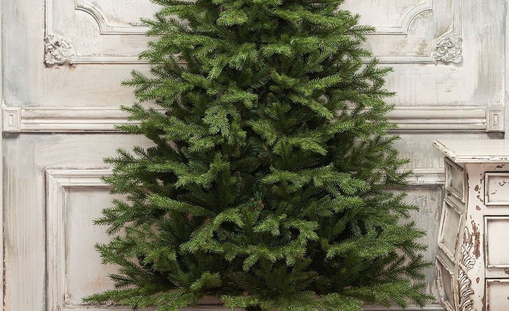 Елка Половинка «Графская» пристенная-угловая (Литая+пвх) от 1,5 м до 2,1 м