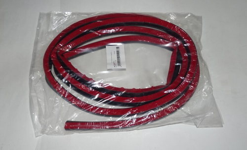 Уплотнитель капота /Vesta Largus FL Arkana/ ниверсальный (3м) (CARIUS)