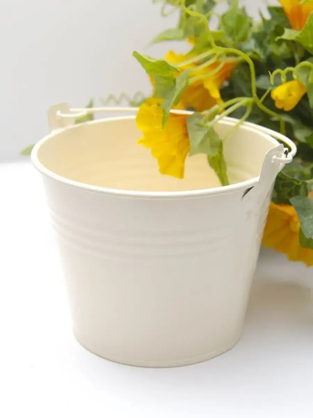 Ведерко для композиции с цветами