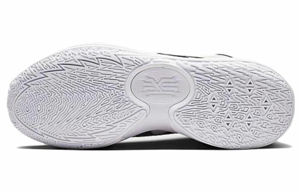 Кроссовки Nike Kyrie Low 5 5