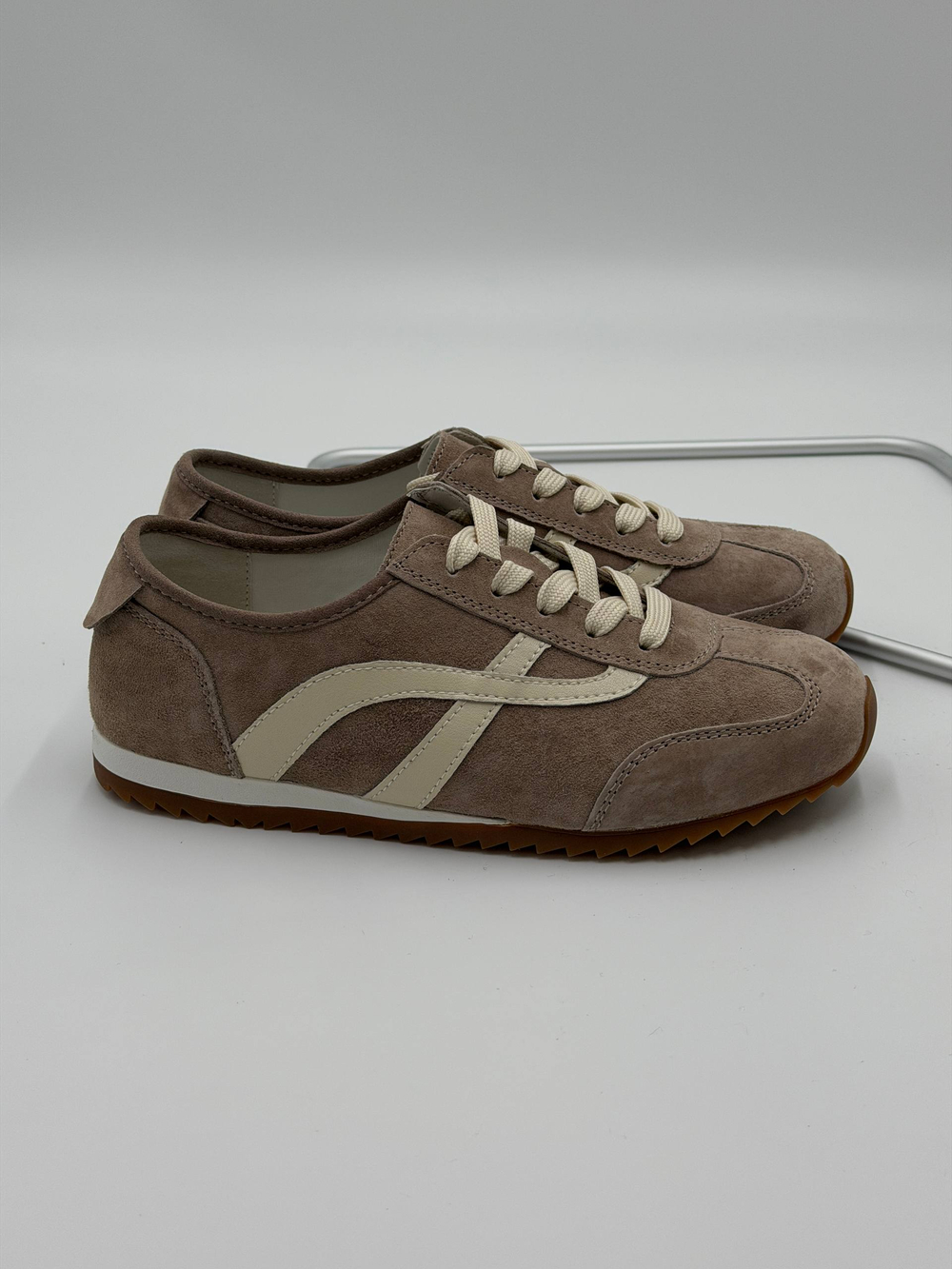 Кроссовки женские натуральная кожа арт. 251-3 цвет "светло-коричневый"