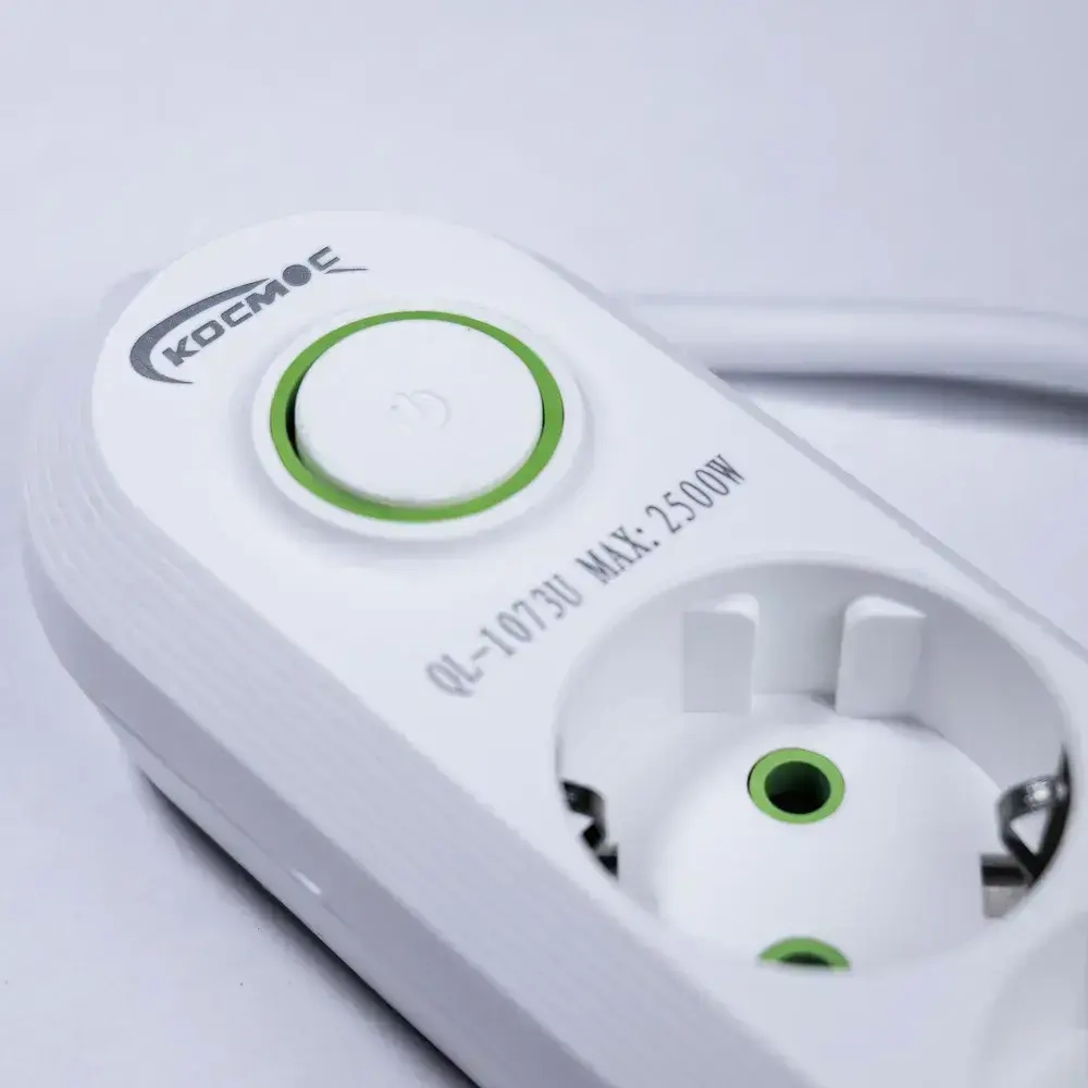 Сетевой фильтр 4 розетки, пилот, удлинитель, разветвитель, 4 USB, длина провода 5 метров, белый