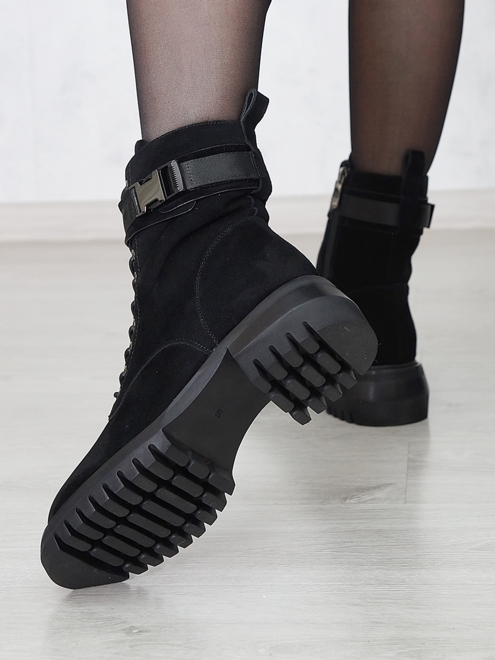 Ботинки женские зимние